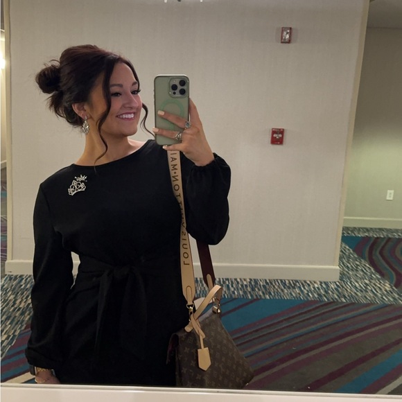 Meet your Posher, Marlee - Picture 1 of 1